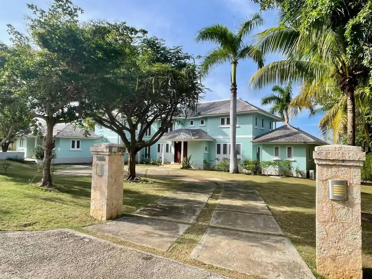 Herberg Hospitality Expert Greens 2Br Pool Beach Montego Bay Jamaica